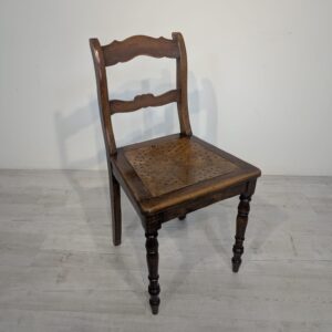 Antyczne krzesło Biedermeier tłoczone nogi