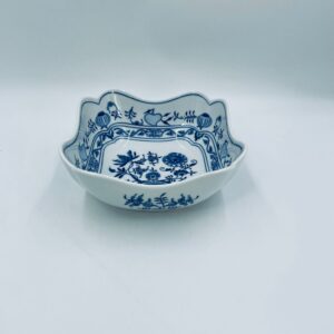 Bohemia Onion porcelain bowl