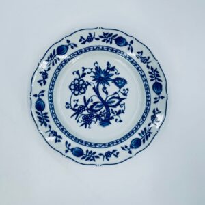 Porcelain dessert plate MF onion