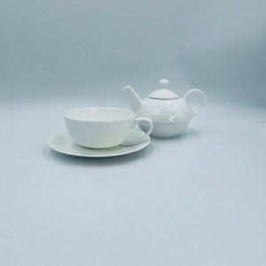 Vintage collectible teapot and cup set