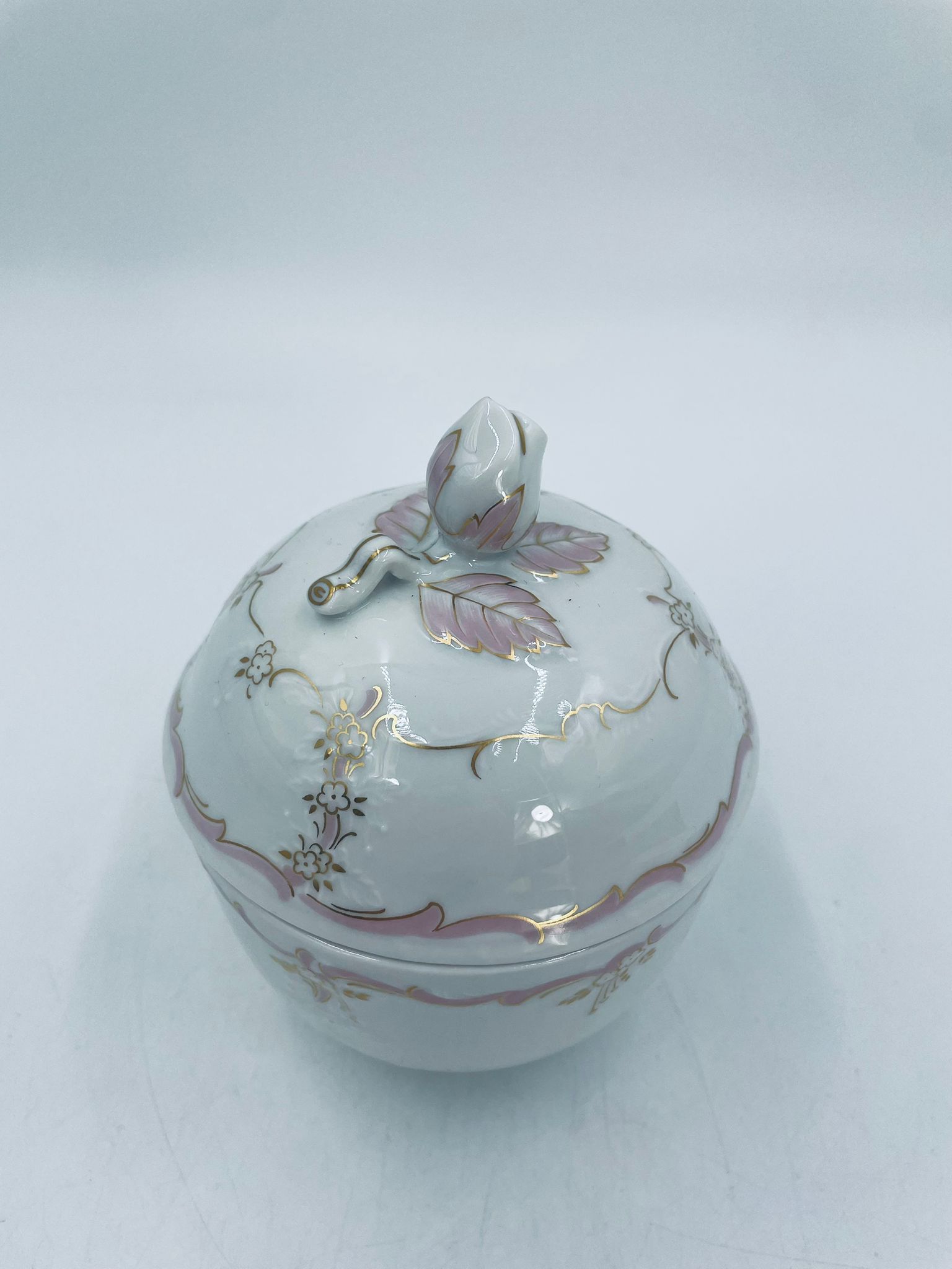 Cukiernica porcelanowa AK Kaiser Dubarry Louvre - Image 7