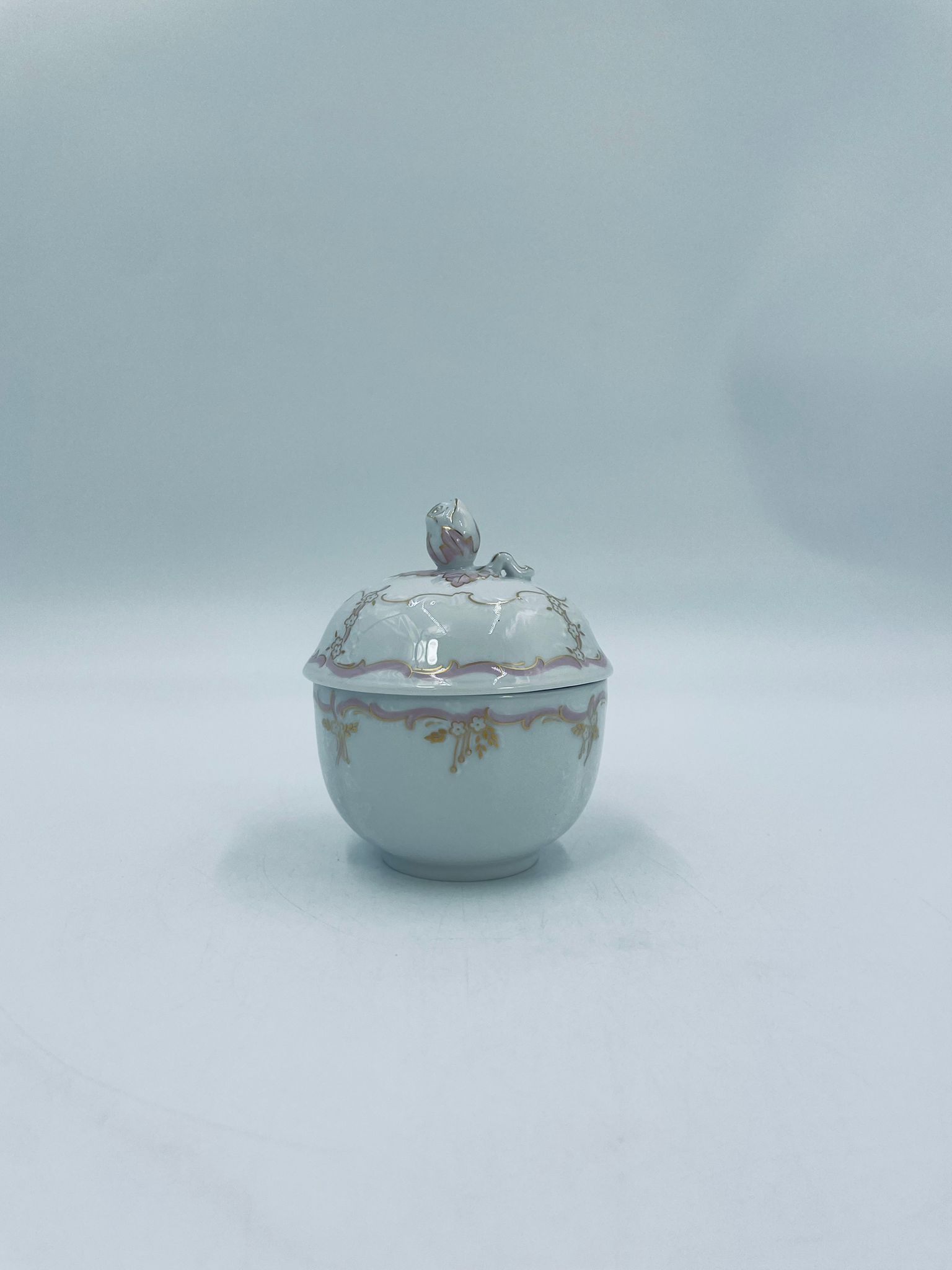 Cukiernica porcelanowa AK Kaiser Dubarry Louvre