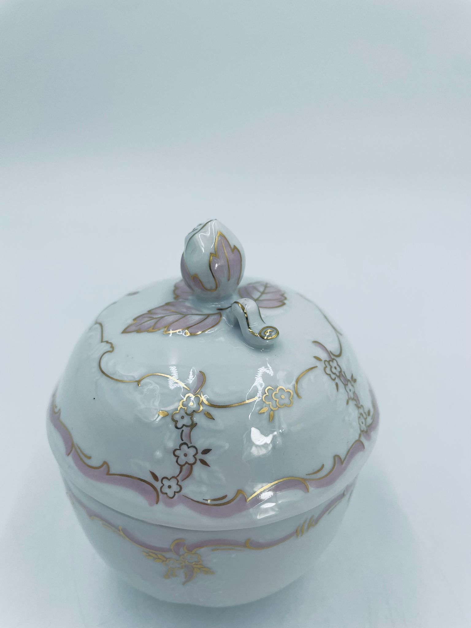 Cukiernica porcelanowa AK Kaiser Dubarry Louvre - Image 4