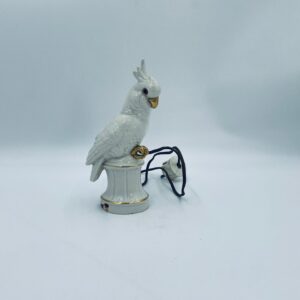 Zabytkowa lampka porcelanowa Papuga Kakadu