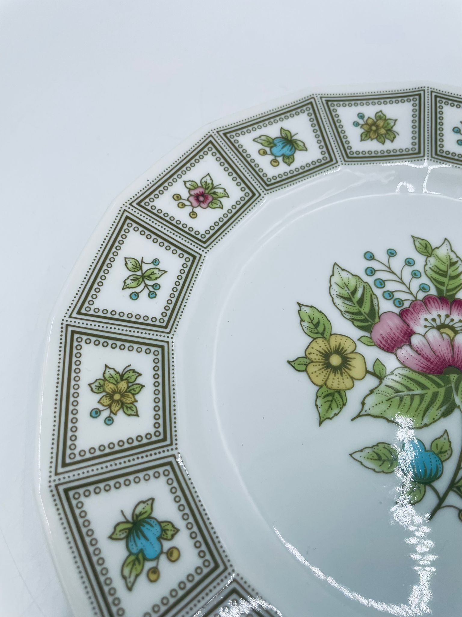 Talerz deserowy porcelanowy Hutschenreuther Diamant Flowers - Image 5