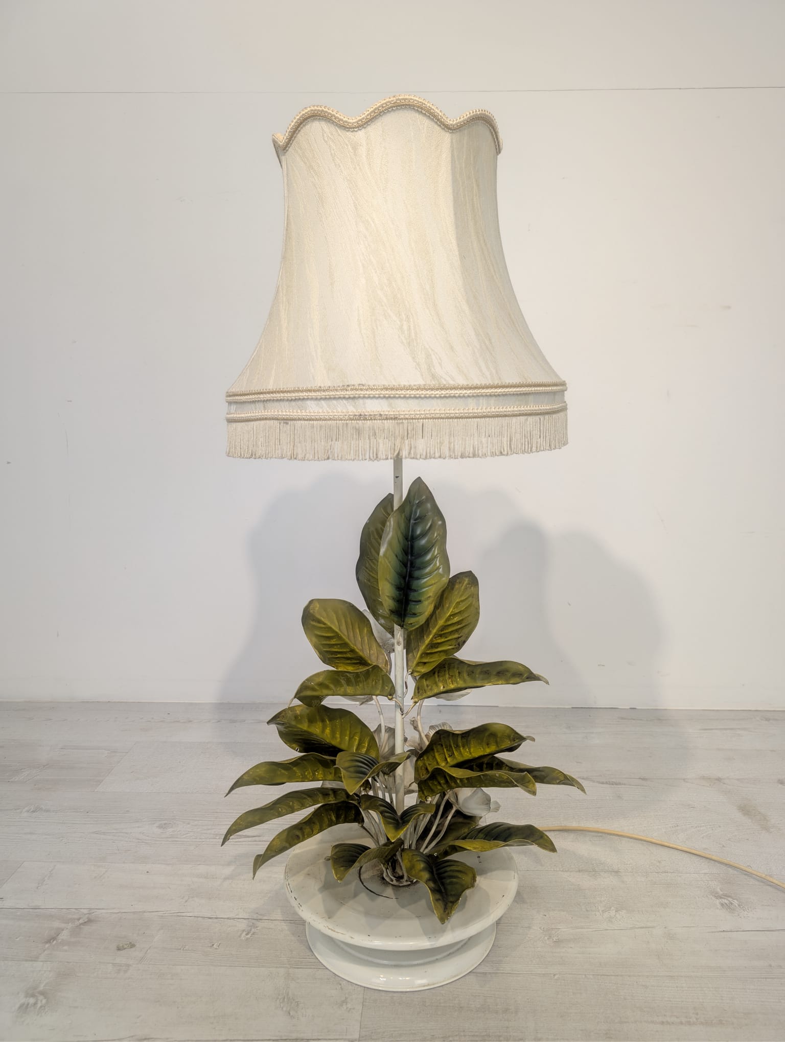 Lampka stołowa Tole, kwiaty magnolii w stylu włoskim - Image 10