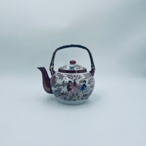 Czajniczek na herbatę porcelanowy Japonia