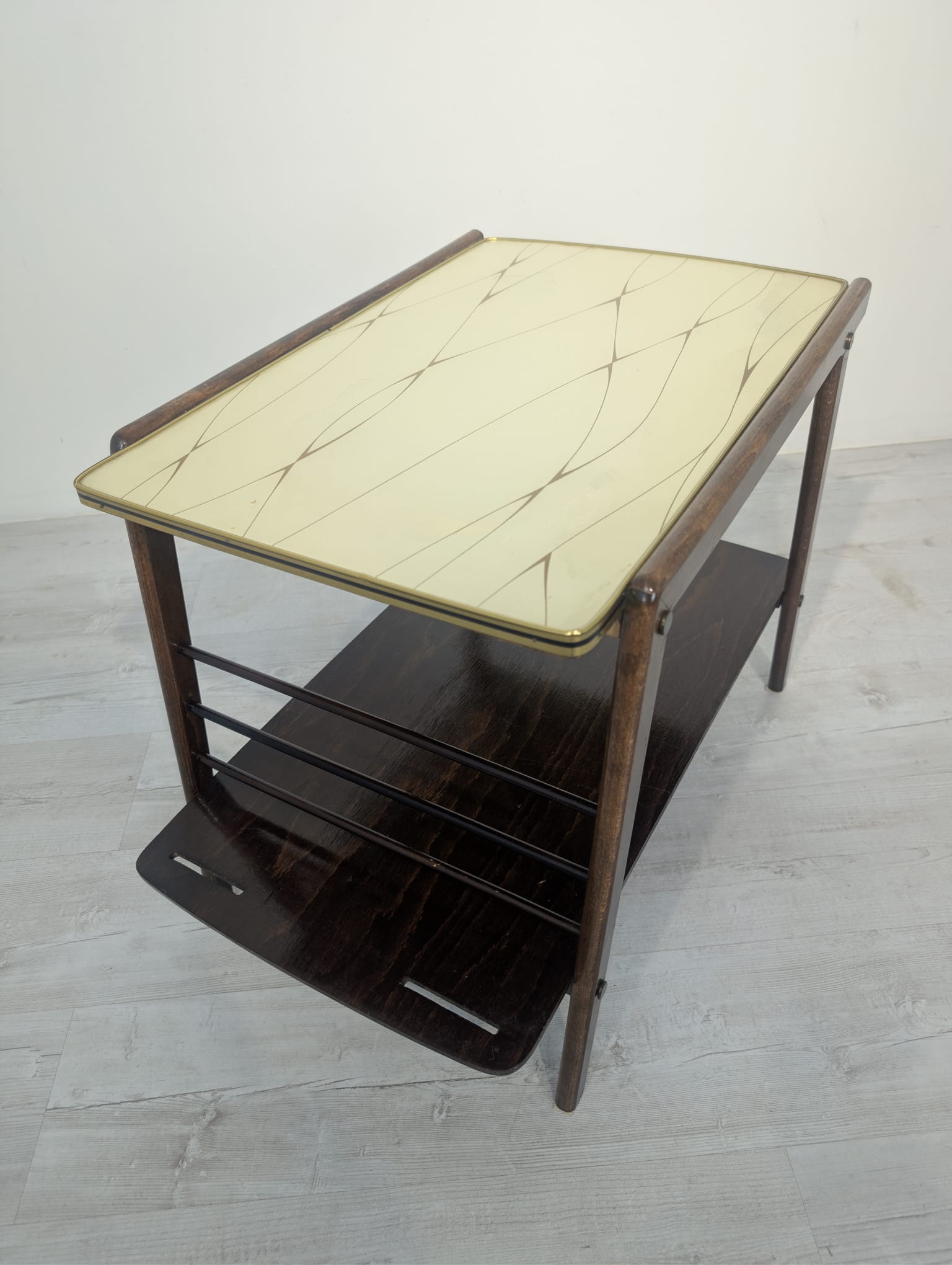 Unikatowy mobilny barek Rockabilly z lat 60-tych - obrazek 14