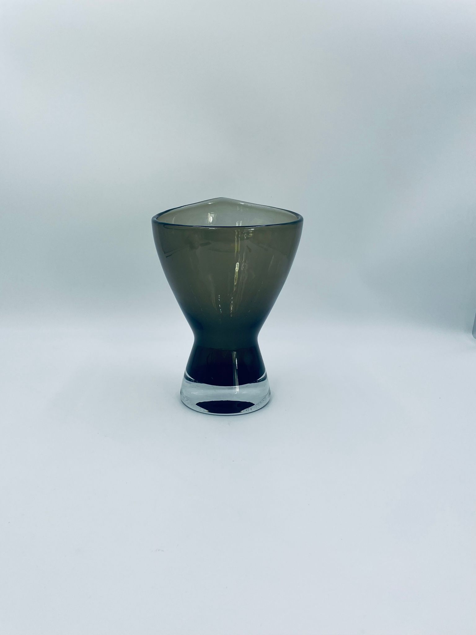 Wazon dekoracyjny szklany Mid Century Modern - obrazek 12