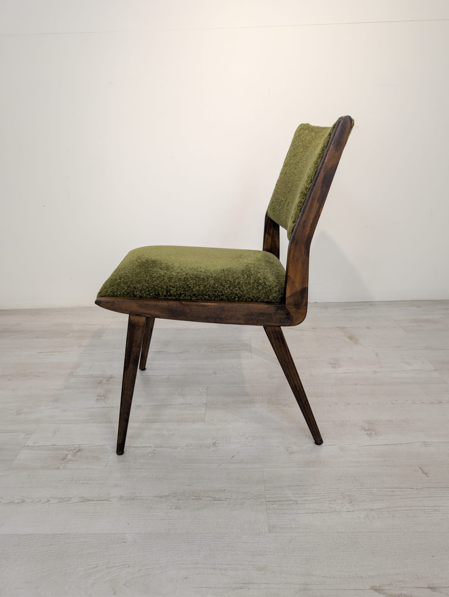 Krzesło "skocze" z czasów PRL-U w stylu Mid-century - Image 8