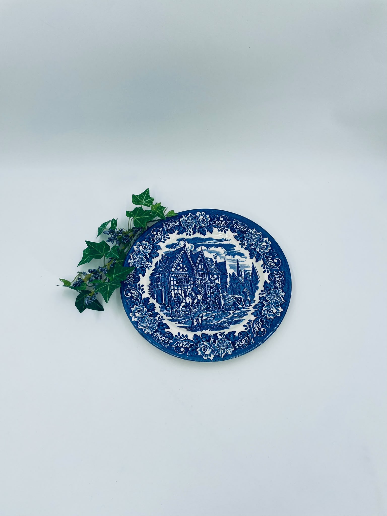 Talerz dekoracyjny Englisch Ironstone Tableware - obrazek 9