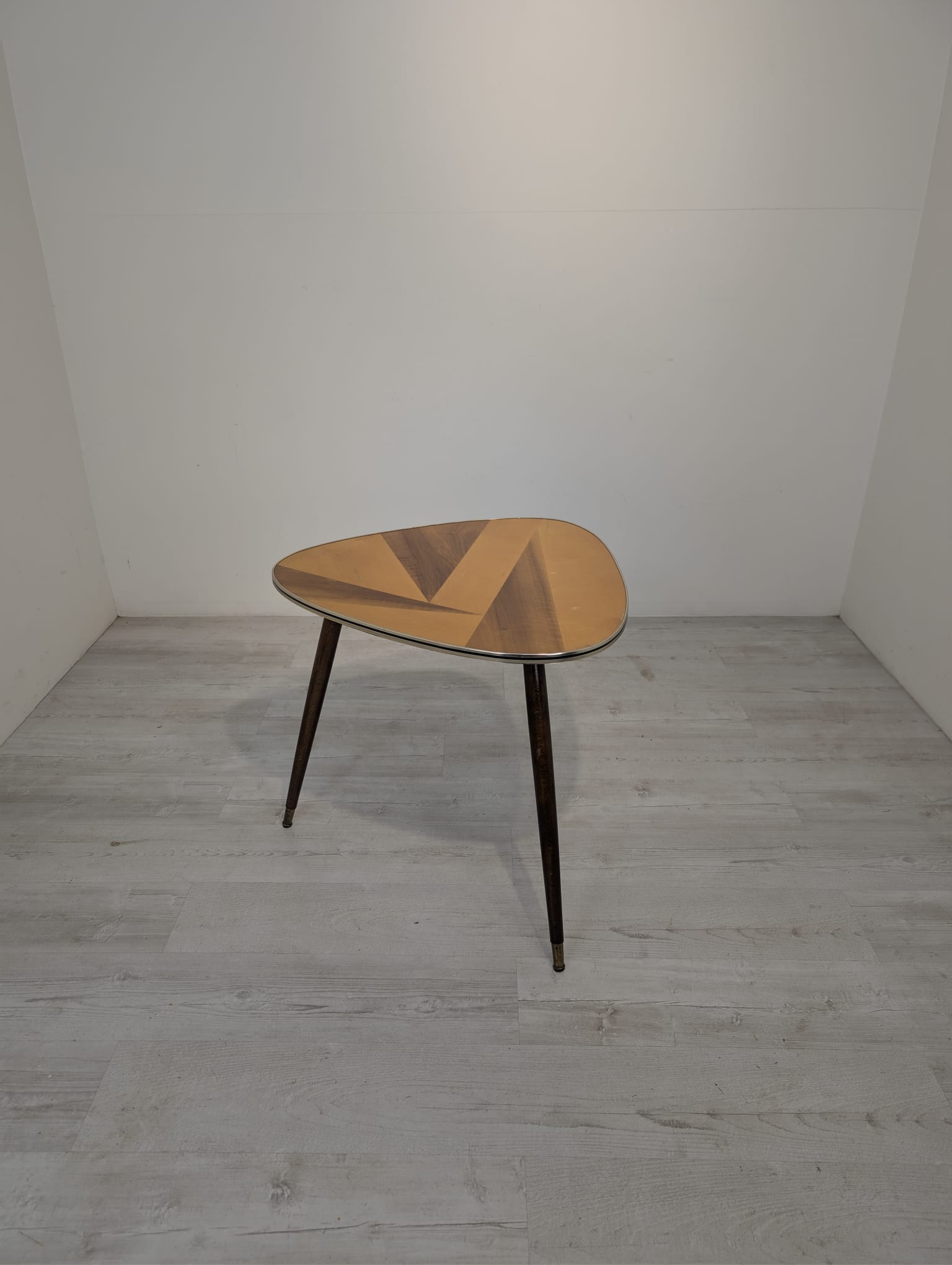 Stolik kawowy PATYCZAK PRL – lata 60., Mid-Century Modern, Vintage, Mosiężne wykończenia - obrazek 3