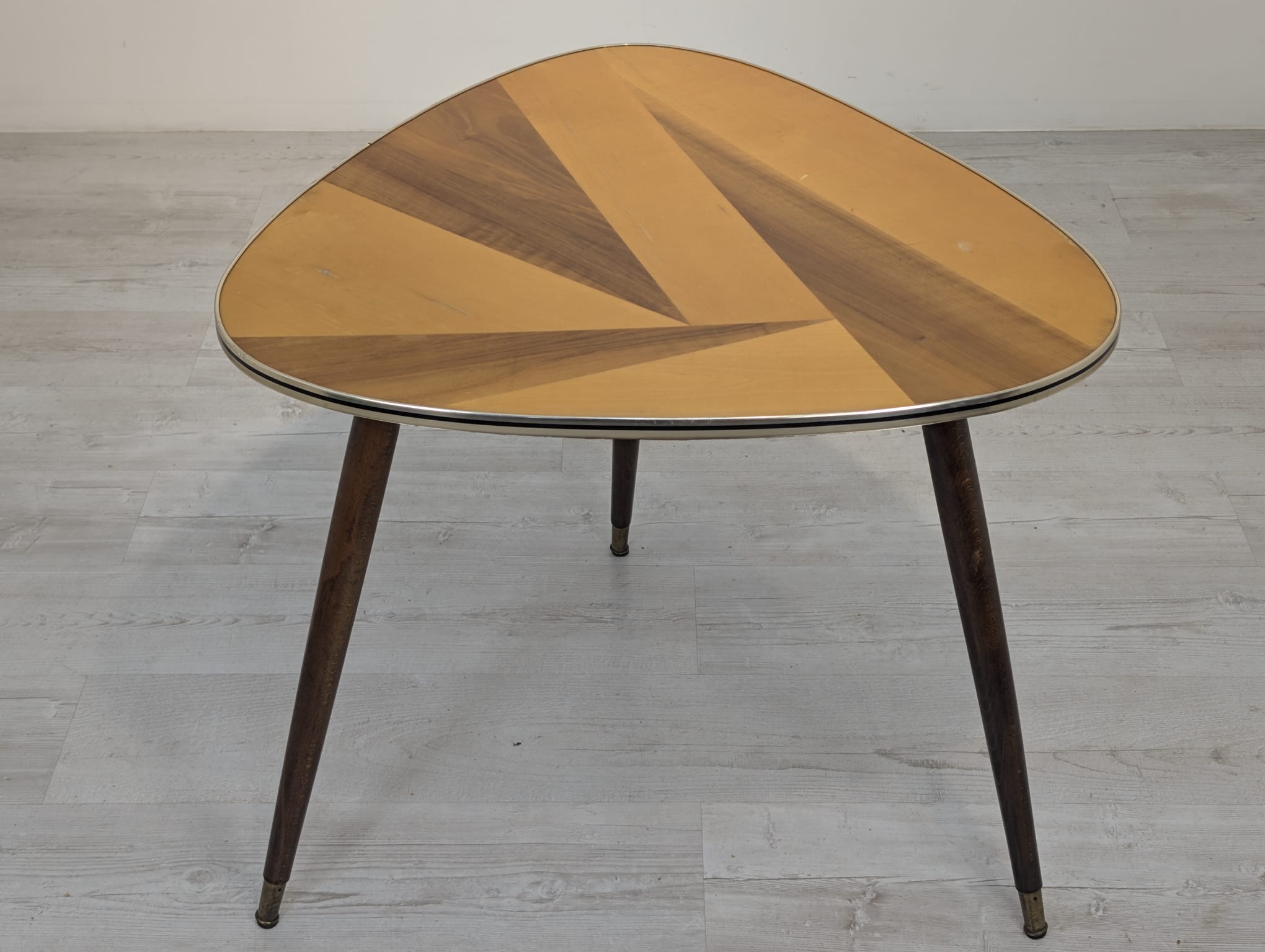 Stolik kawowy PATYCZAK PRL – lata 60., Mid-Century Modern, Vintage, Mosiężne wykończenia - obrazek 10