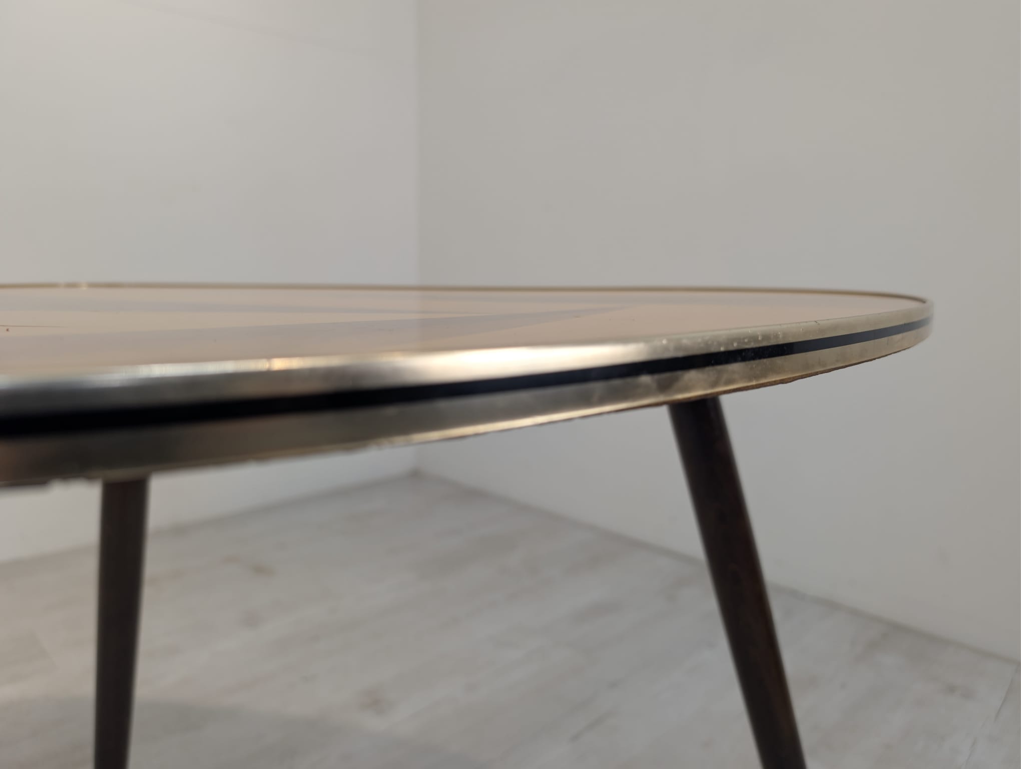 Stolik kawowy PATYCZAK PRL – lata 60., Mid-Century Modern, Vintage, Mosiężne wykończenia - obrazek 7