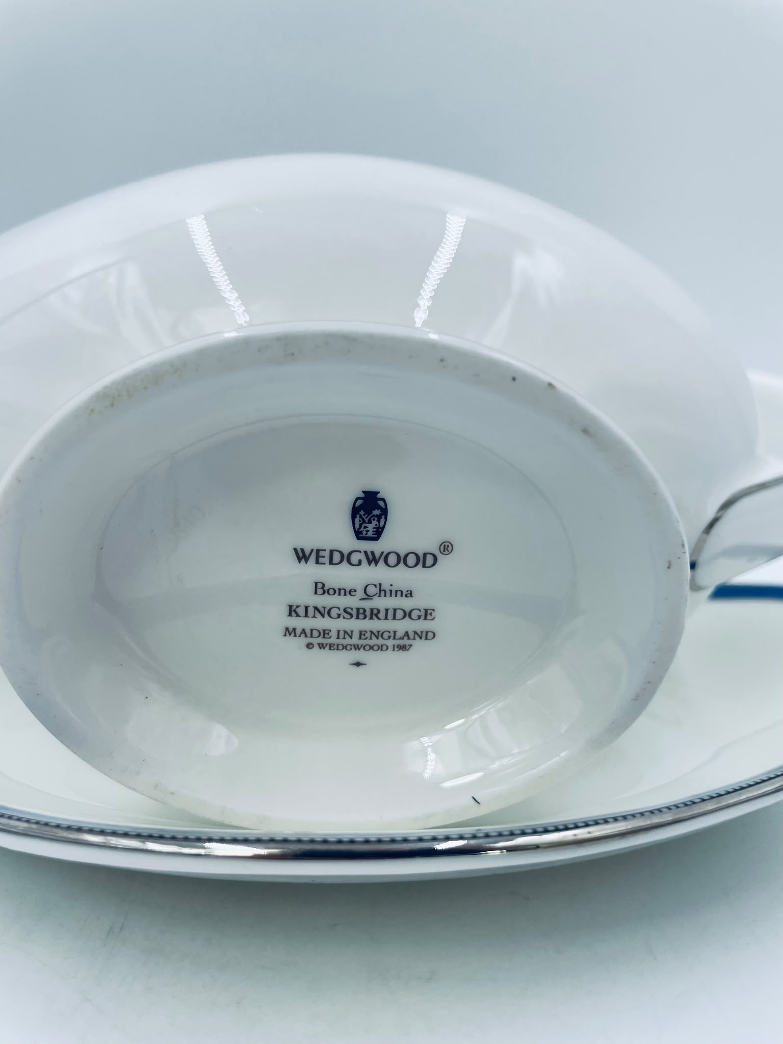 Sosjerka z podstawką Anglia Wedgwood Kingsbridge - obrazek 6
