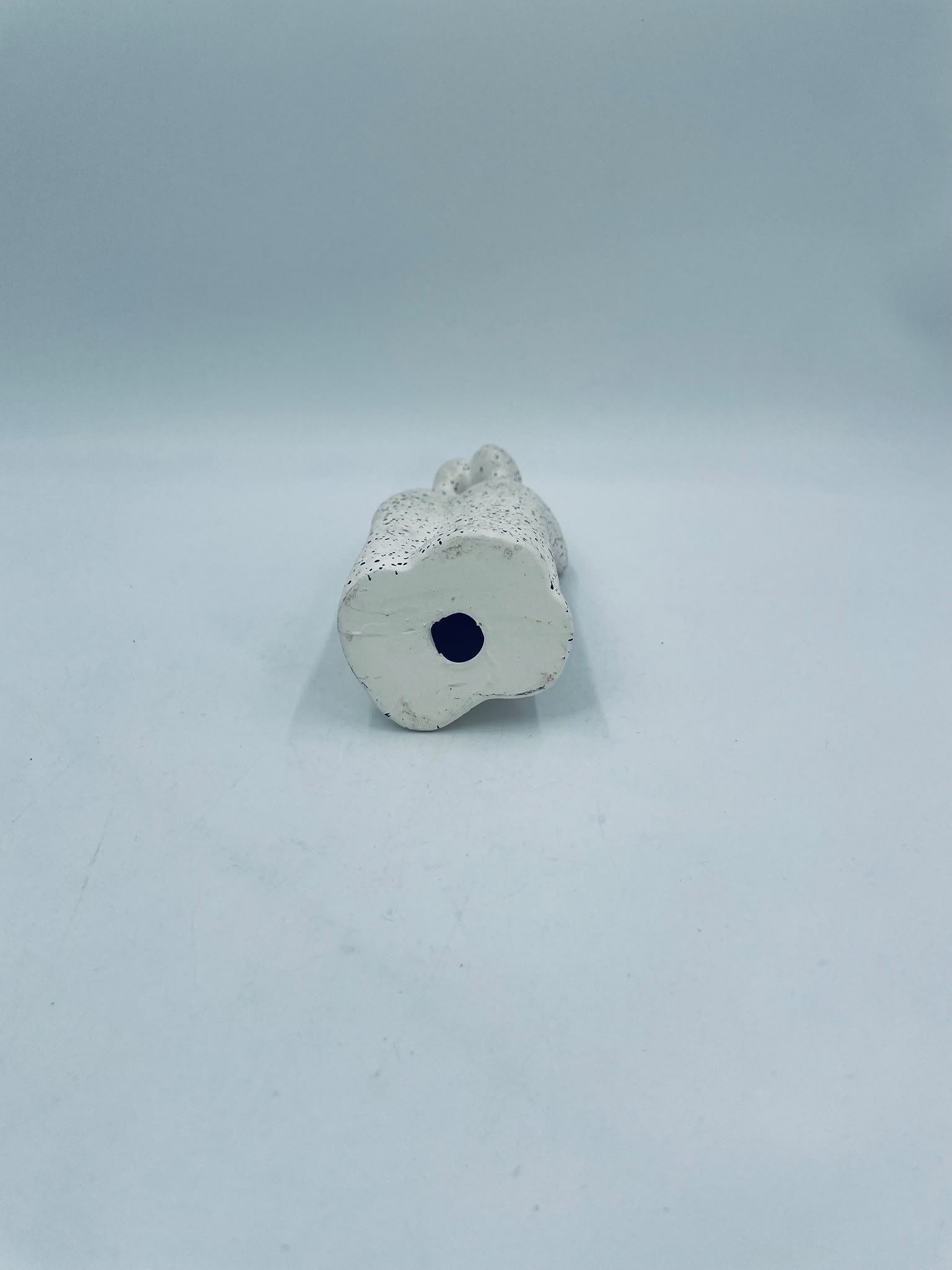 Figurka dekoracyjna- abstrakcyjna rzeźba Zakochana para. - Image 6