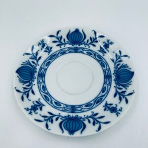Cobalt onion pattern saucer Winterling