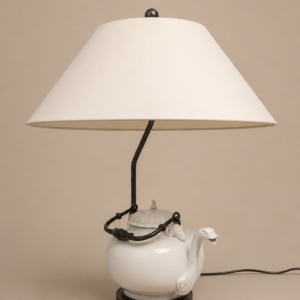Porcelanowa lampa proj. Gio Panti włoskiej manufaktury Richard Ginori
